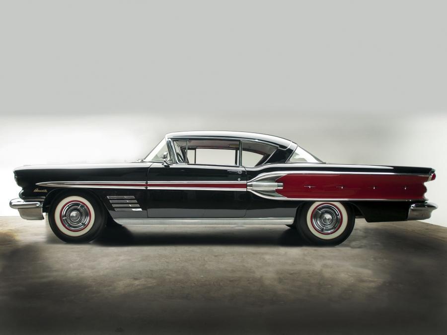 Pontiac Bonneville Custom Sport Coupe (2547SD) 1958 года  (фото 5 из 6)